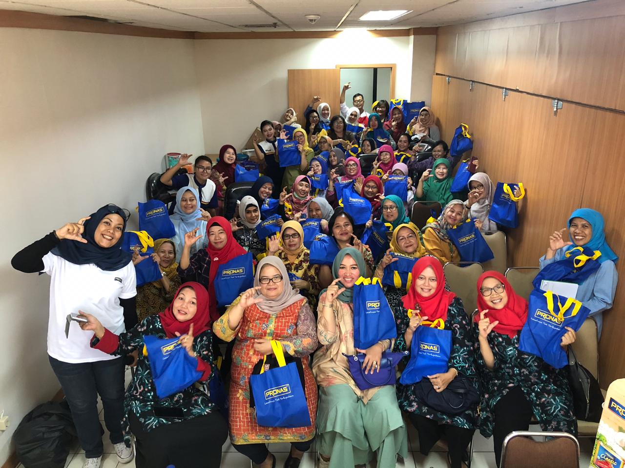  Dapoer Pronas Club bersama Dharma Wanita Yankes di Kementerian Kesehatan - Jakarta